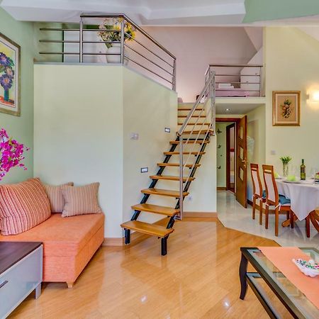 Natali Apartment Omiš Екстериор снимка