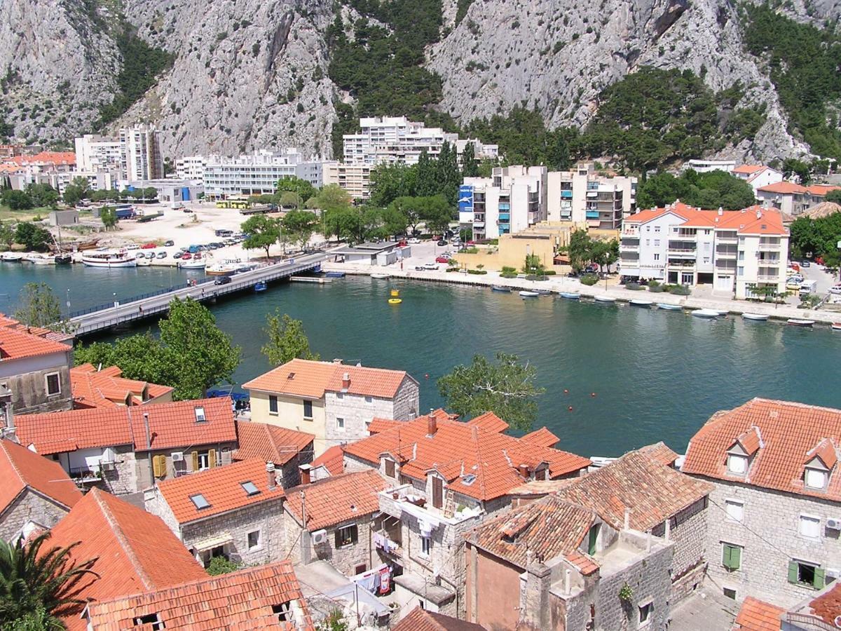 Natali Apartment Omiš Екстериор снимка