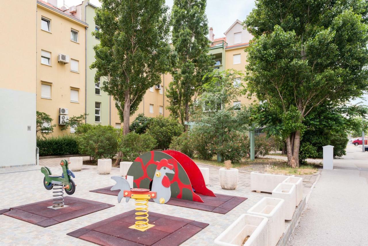 Natali Apartment Omiš Екстериор снимка