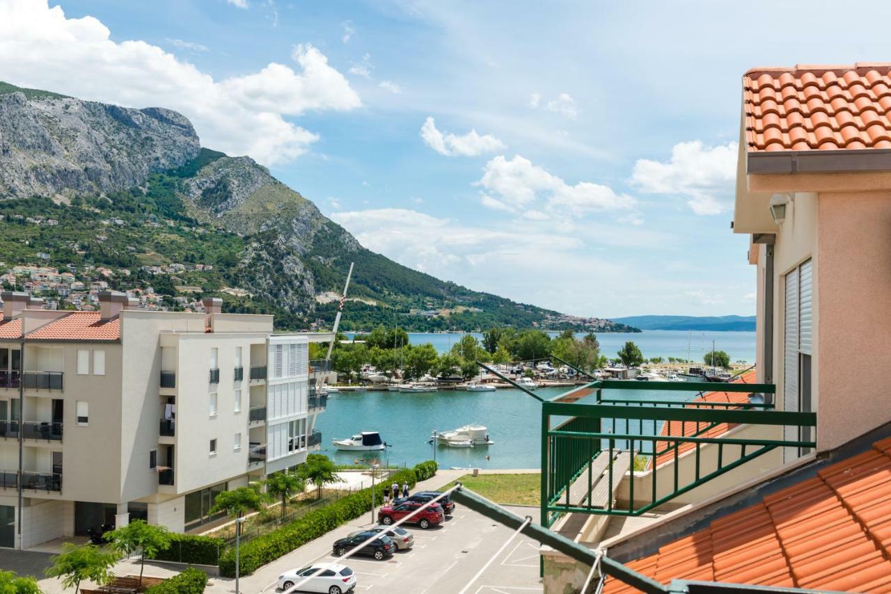 Natali Apartment Omiš Екстериор снимка