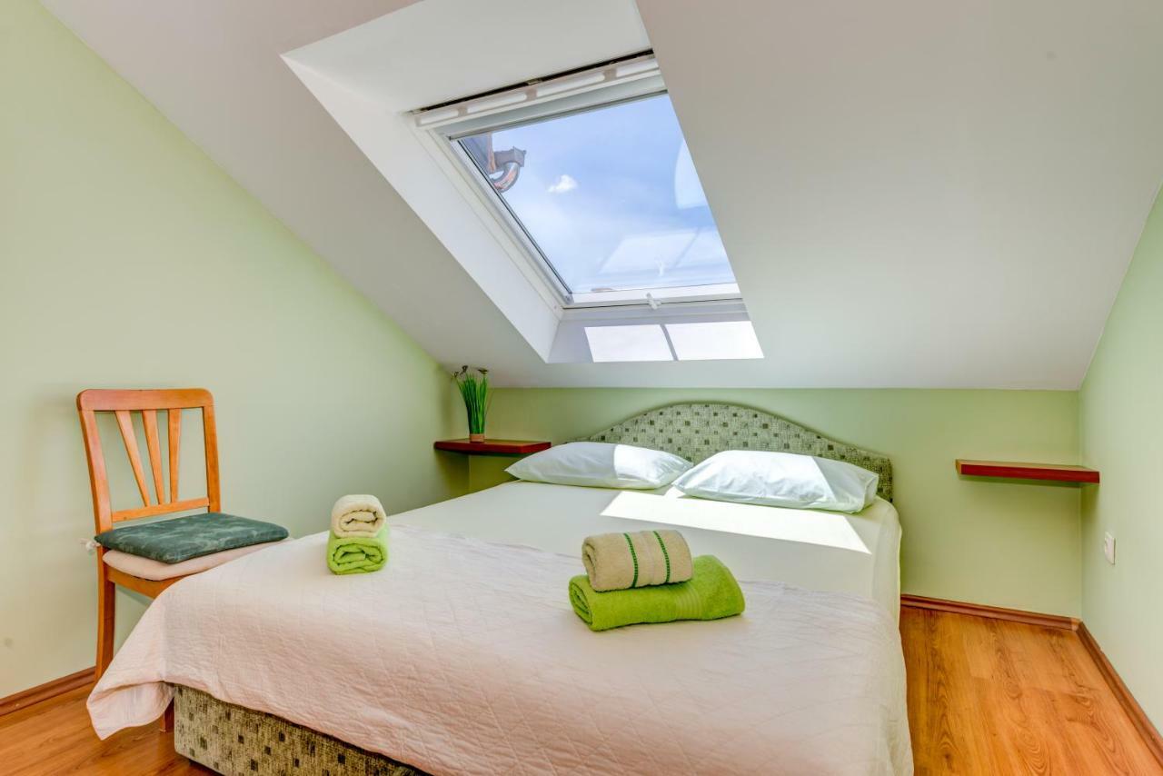 Natali Apartment Omiš Екстериор снимка