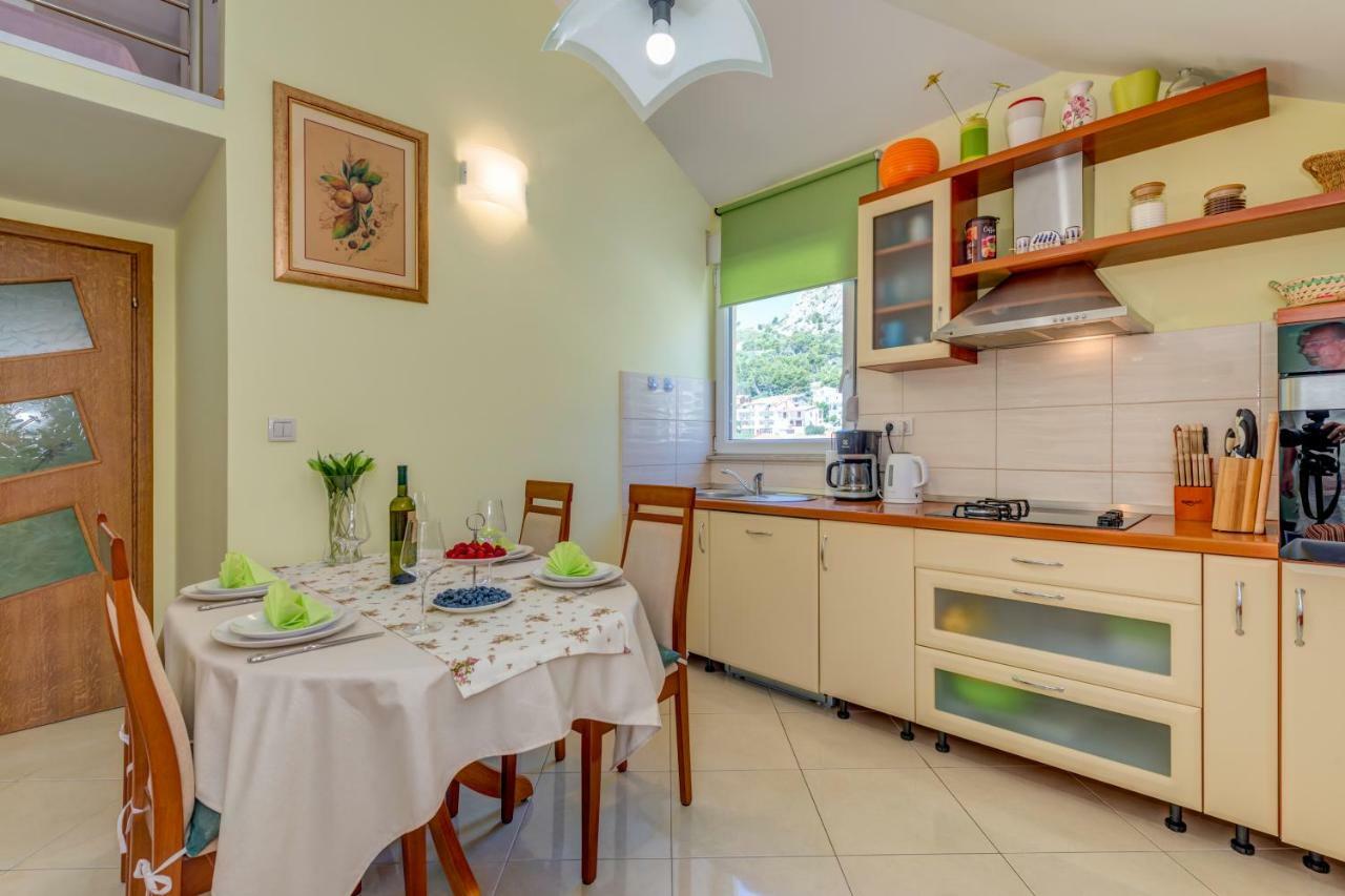 Natali Apartment Omiš Екстериор снимка