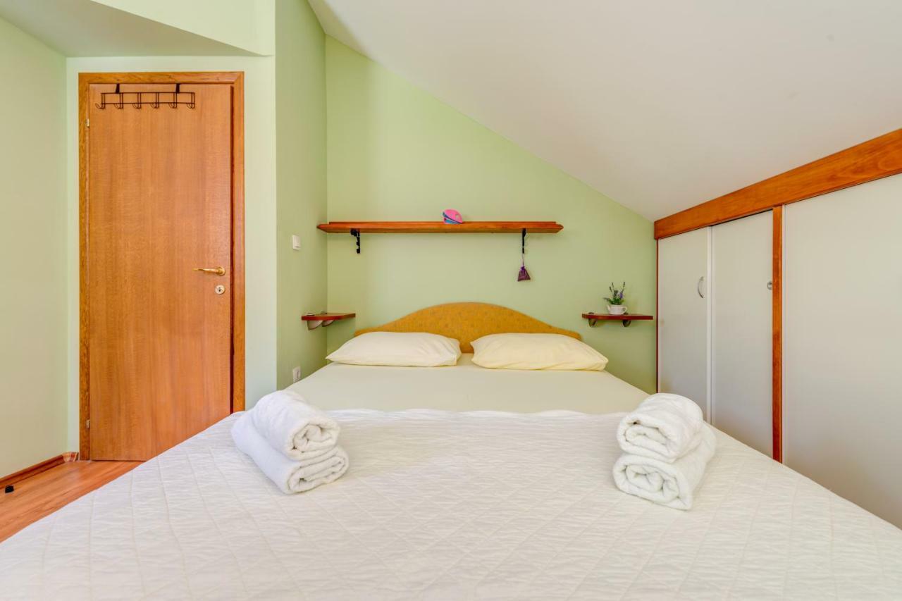 Natali Apartment Omiš Екстериор снимка